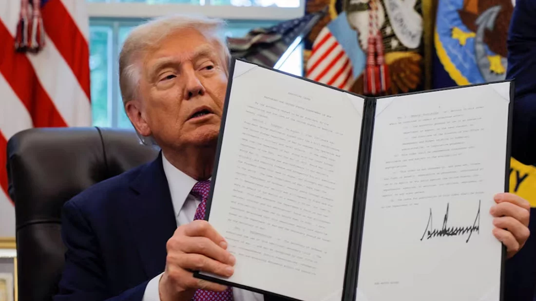 প্রতিরক্ষা বিভাগের নাম বদলে ‘যুদ্ধ মন্ত্রণালয়’ ঘোষণা করলেন ট্রাম্প